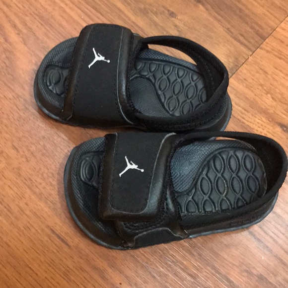 toddler jordan sandals